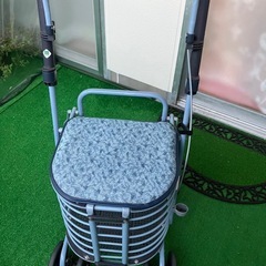 島製作所シルバーカーの画像