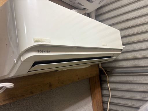 お掃除機能付き✨在庫整理の為激安販売　　　　　　　　　　　TOSHIBA 2019 14〜16畳用　100V