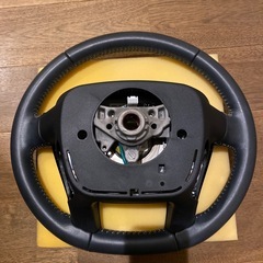 １０系アクア純正ハンドルの画像