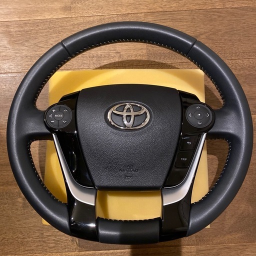 １０系アクア純正ハンドル