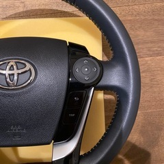 １０系アクア純正ハンドルの画像