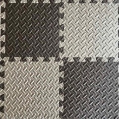 かーカーペットの画像