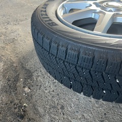 【現在取引中】13インチスタッドレスタイヤ4本セットの画像
