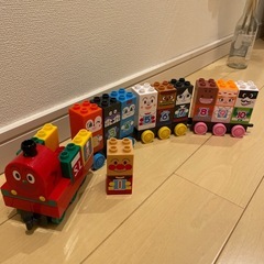 【美品】アンパンマン　SLマンと１２３！すうじブロックセット