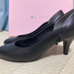 【新品 未使用】 DIANA 黒パンプス 21.5の画像