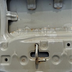 ハイエースワゴン ボンネットの画像