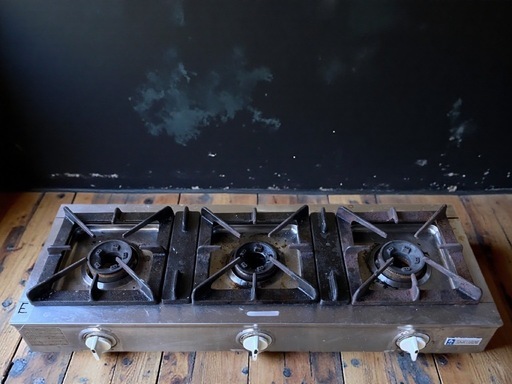 ターダ TAADA GAS APPLIANCE 3口 三口 ガスコンロ 天然ガス 業務用ガスコンロ 飲食店 ガステーブル 動作未確認 LPガス E