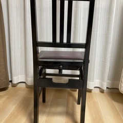 ピアノ椅子の画像