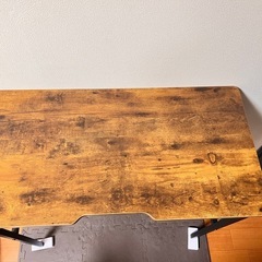 パソコンデスクの画像