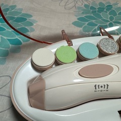 Combi ベビーピンク ネイルケアセット　電動爪切りの画像