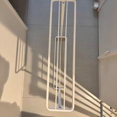 山崎実業 tower　バスタオルハンガー ホワイト の画像