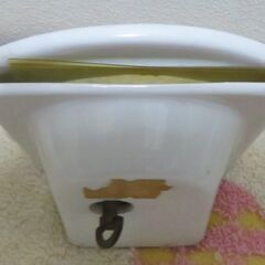 陶器製のオルゴール付きフォトフレームの画像