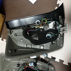 30プリウス後期純正てーるテールの画像