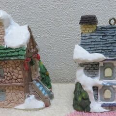 クリスマスビレッジのミニチュアハウスの画像