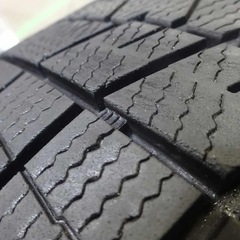 14インチ　スタッドレスタイヤ（8部山）4本の画像