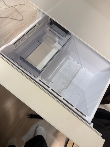 AQUA 【右開き】272L 3ドア冷蔵庫 SVシリーズAQR-SV24H(W)