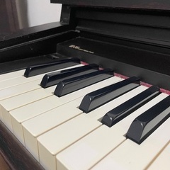 ローランド電子ピアノの画像