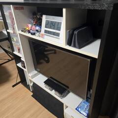 テレビ台収納ラックの画像