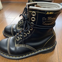 ドクターマーチン　Dr.Martens Capper ブラックレザー ハイカットブーツ　22cmの画像