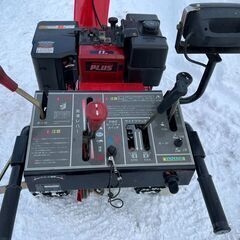 ヤナセ除雪機 810HST の画像