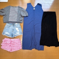 レディース服　まとめうりまとめ売りの画像