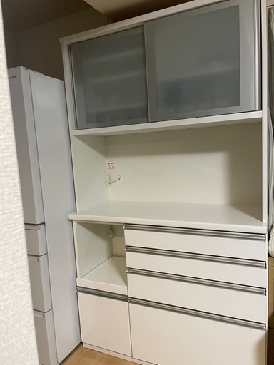 食器棚　吊り戸棚付きカップボード