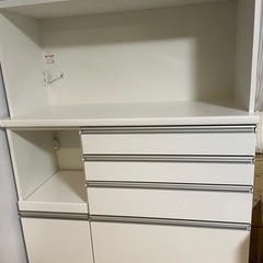 食器棚　吊り戸棚付きカップボードの画像