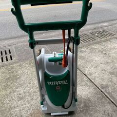 【リユースショップスパークル】230mm芝刈機　No.91　マキタ　Makita　MLM2301　電動芝刈り機　配送可能♪の画像