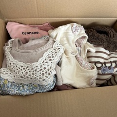 ブランド物有り☆女の子90-100cm服箱売り☆ミキハウス☆バースデイ☆ベルメゾン・ユニクロなど☆保育園着にも☆服袋☆福袋☆おーるしーずんオールシーズンの画像