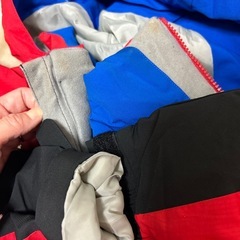 
DESCENTE デサント ジュニア スキーウエア 上下セット 130の画像