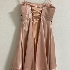 ピンクドレスの画像