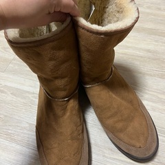 👢 UGG Australia ムートンブーツ(珍しいモデル　)の画像