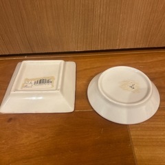 自宅保管　エッフェル塔　ミニ皿？2点セットの画像
