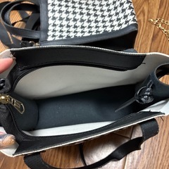 千鳥柄の鞄の画像