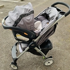 チャイルドシート&ベビーカー(トラベルシステム) 3点セットの画像