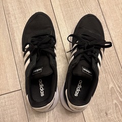 adidas ブラック スニーカー 25.5の画像
