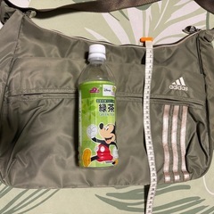 アディダス 大きめショルダーバッグの画像