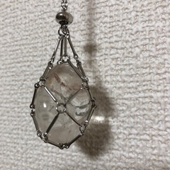水晶ペンダントの画像