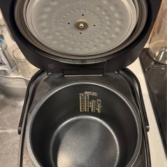 アイリスオーヤマ炊飯器　10合　銘柄炊きの画像