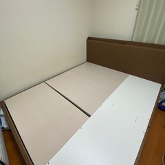 【クイーンサイズ】【コンセント・収納付き】ベッドフレームの画像