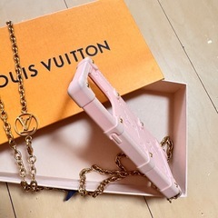 ルイヴィトン iPhoneケース14Pro モノグラムリトランク 　の画像