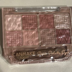 人気アイシャドウパレットの画像