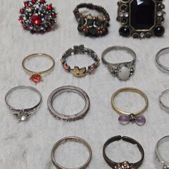 リング まとめ売り 指輪 ビーズ アクセサリー 昭和レトロ ミニー ビジューの画像