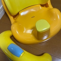 【1回使用のみ】アップリカ　バスチェア　風呂椅子　apricaの画像