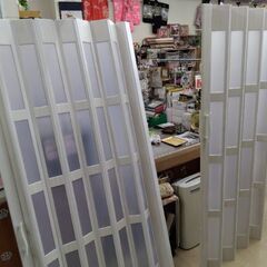 展示引き上げ品　定価数万円　パーティション　仕切り版　カーテン　アコーディオン　の画像