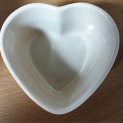 ル・クルーゼ　ハート型　ココット　食器３点セット の画像