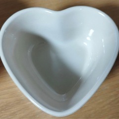 ル・クルーゼ　ハート型　ココット　食器３点セット の画像