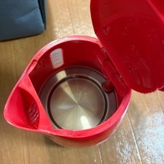 電気ケトルの画像