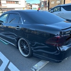 200系クラウンの画像