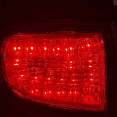 20ヴェルファイア テールランプの画像